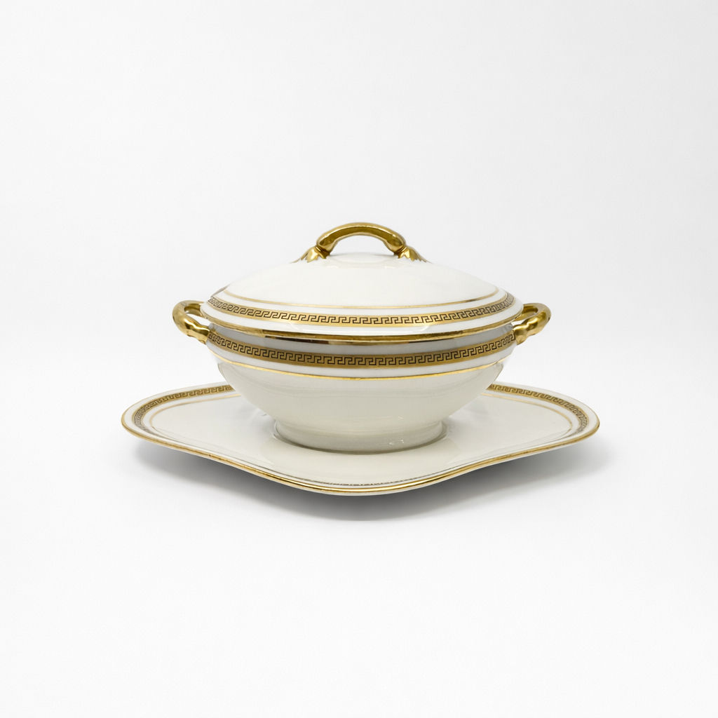 saucière en porcelaine Limoges Touze Lemaître Frères & Blancher à décor doré de frise grecque et liseré 11,5 X 24 X 15,8