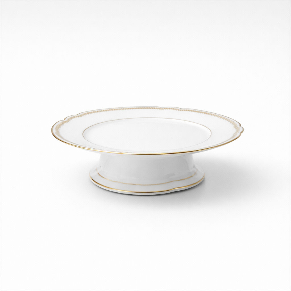 assiette montée en porcelaine blanche Alfred Hache bord chantourné frise boucles dorées filets fin 19e H 6 x D 22 cm*