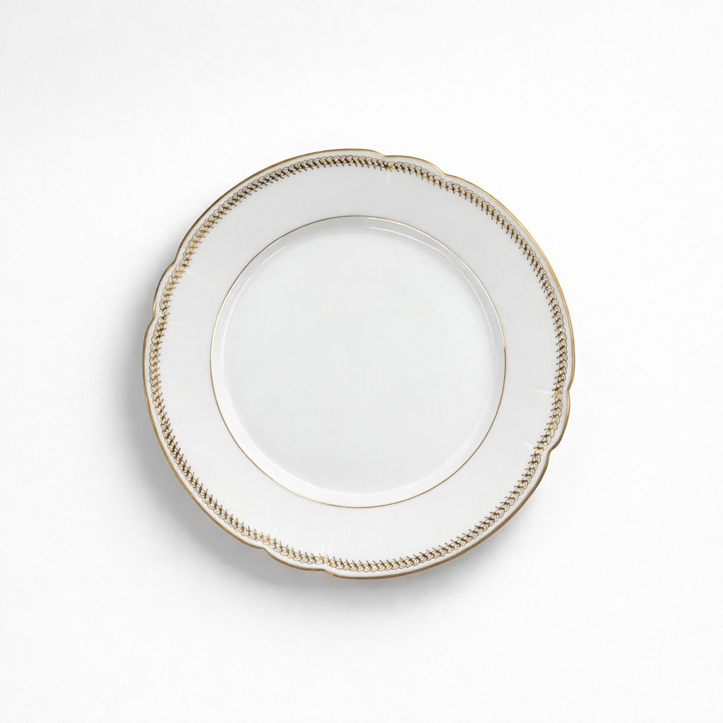 assiette montée en porcelaine blanche Alfred Hache bord chantourné frise boucles dorées filets fin 19e H 6 x D 22 cm*